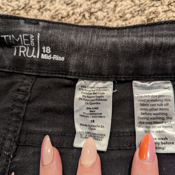 Mid Rise Denim Shorts - Picture 3 of 4